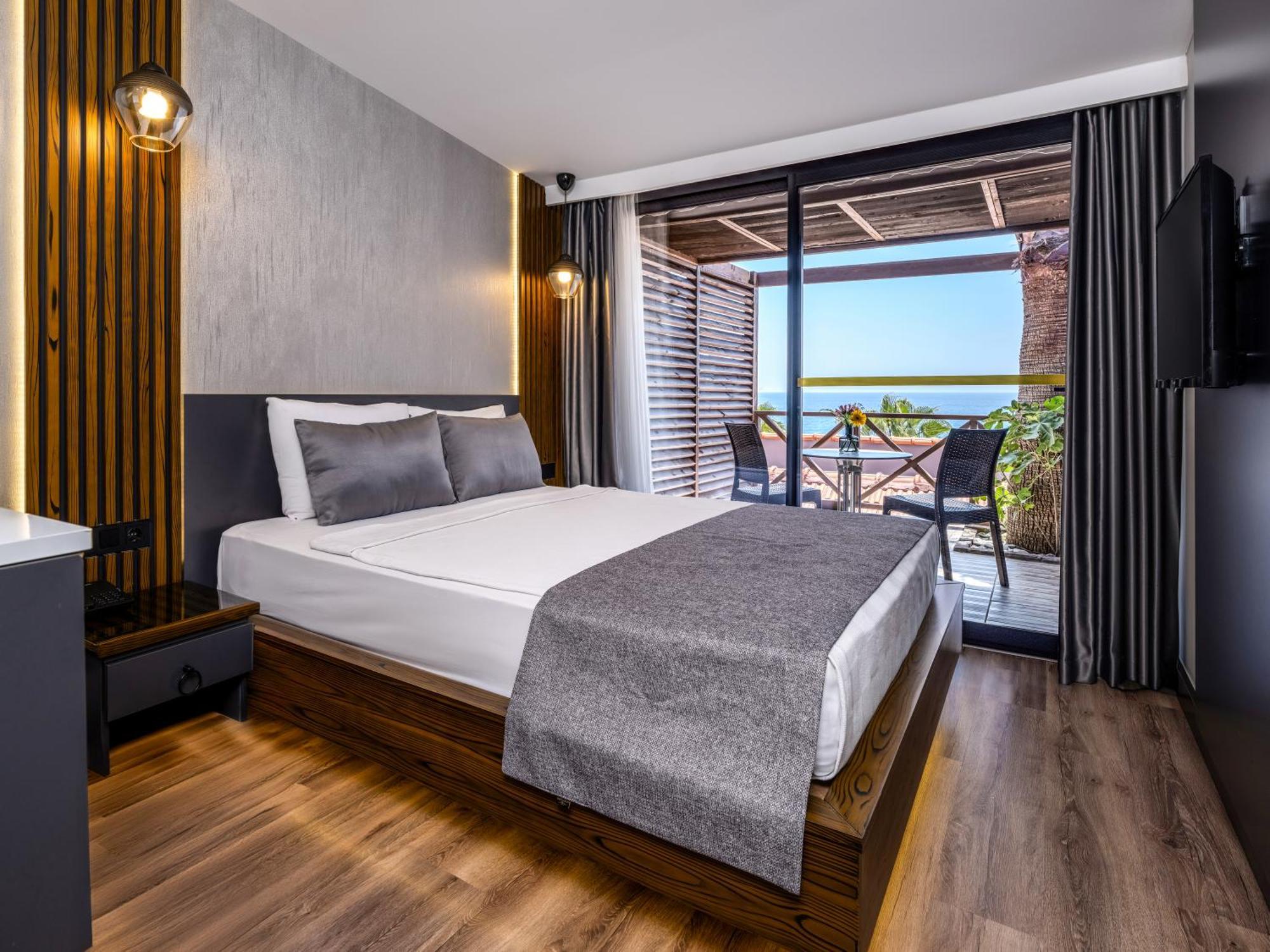 Adora Calma Beach Hotel Adults Only Kızılot Kültér fotó